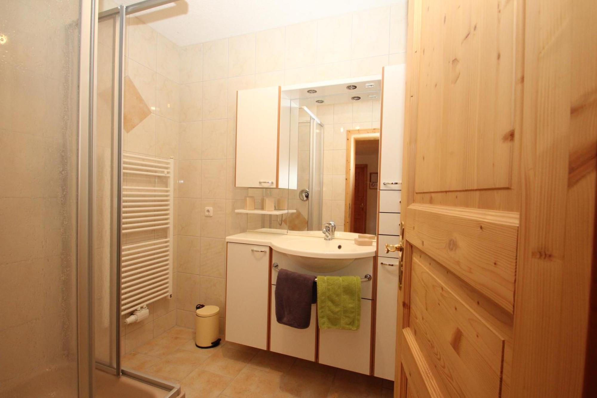 Siedlerhof Apartman Hopfgarten im Brixental Szoba fotó